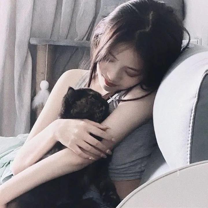 轻轻摇晃榜单封面